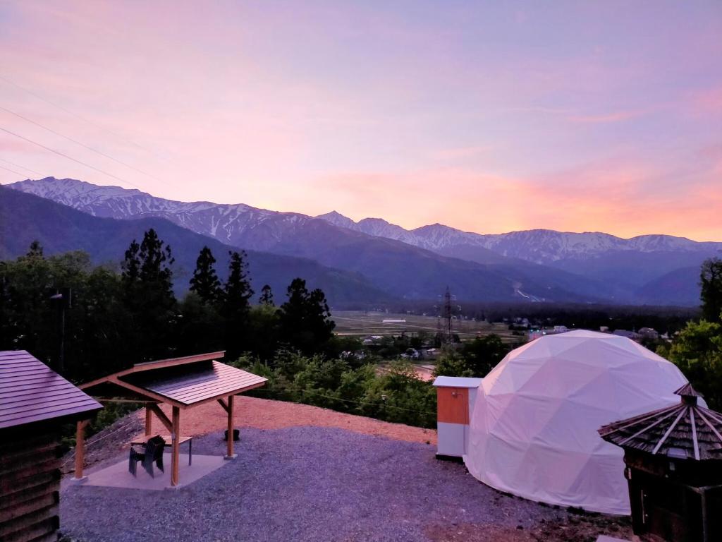 Příroda nedaleko luxury tent