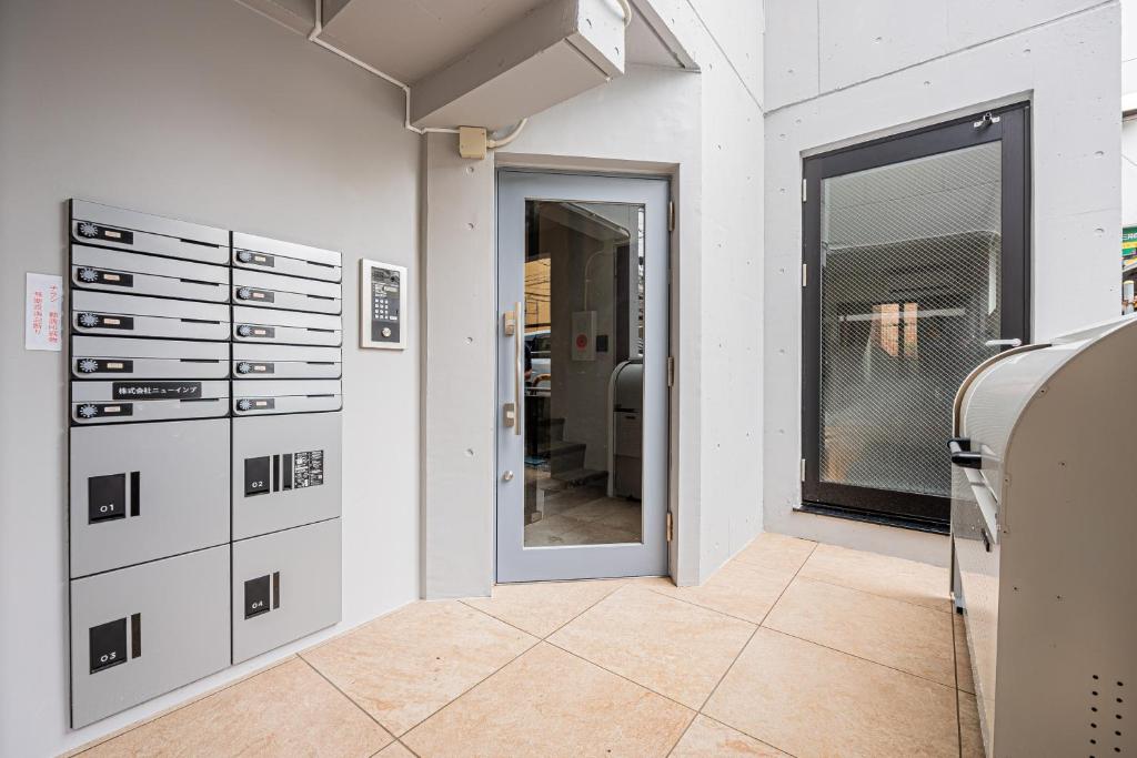 東京にあるNew Cozy APT Located on the Japanese Local shopping streetのギャラリーの写真