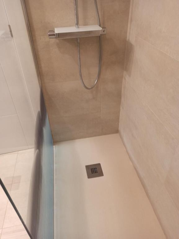 Un baño de Apartamento en la playa de Cala Capitán -Cabo Roig- Orihuela Costa