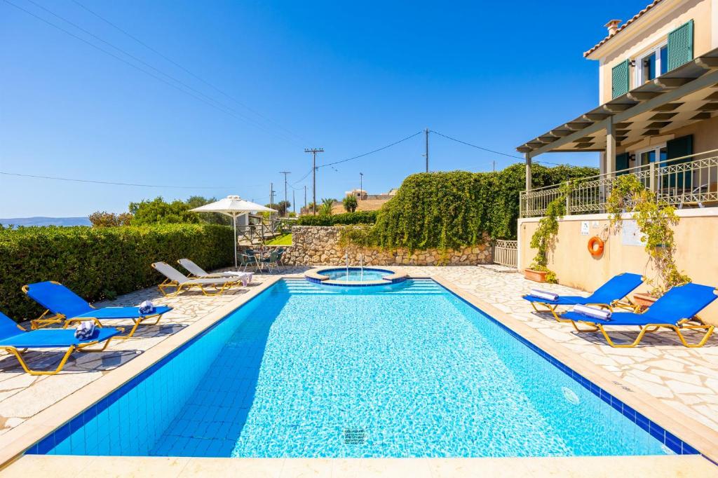 Bazén v ubytování Villa Penelope Sea View nebo v jeho okolí