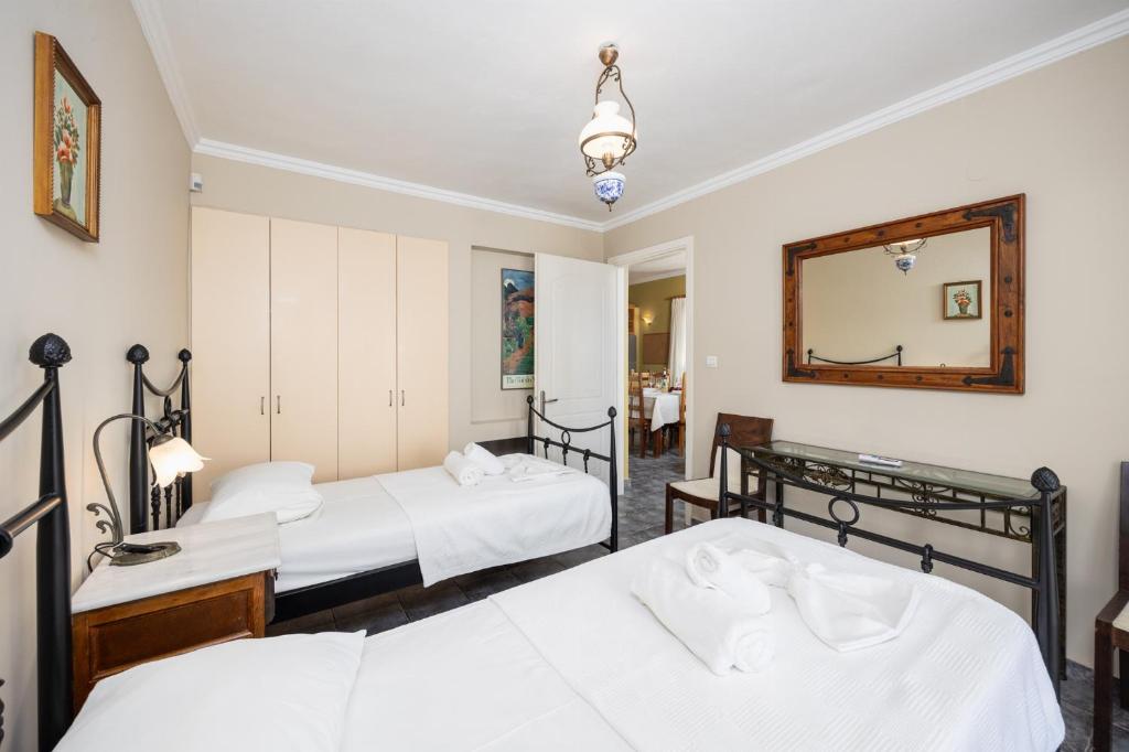 Postel nebo postele na pokoji v ubytování Villa Penelope Sea View