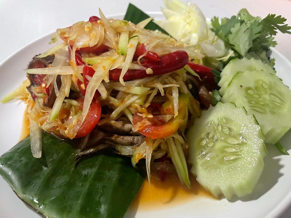 ホテルの敷地内または近くでの食事または食べ物