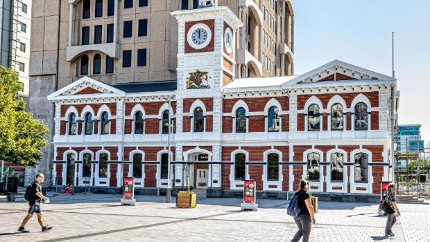 Beauty in the CBD - 1bed Free Parking Pool - Resim 12