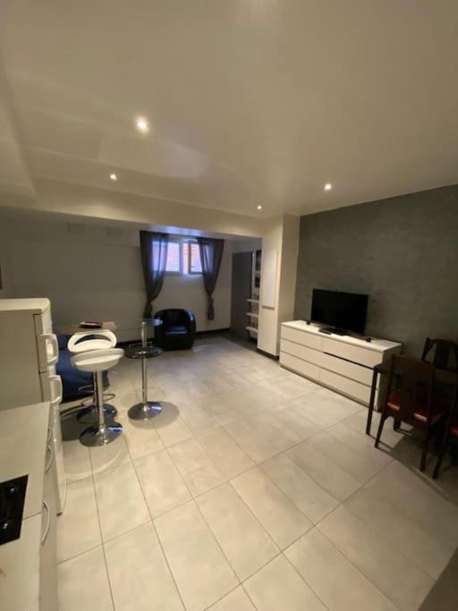 Photo de la galerie de l'établissement Appt moderne au portes de Paris, à Gentilly