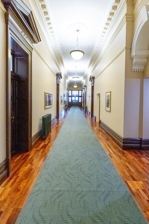 Beauty in the CBD - 1bed Free Parking Pool - Resim 30