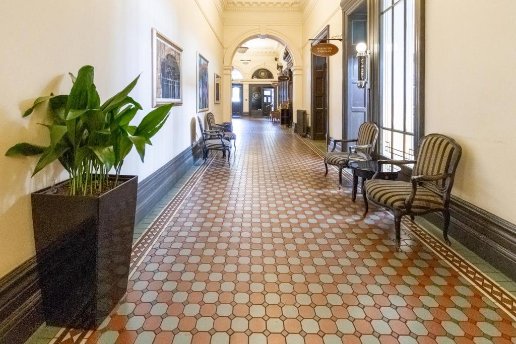 Beauty in the CBD - 1bed Free Parking Pool - Resim 36