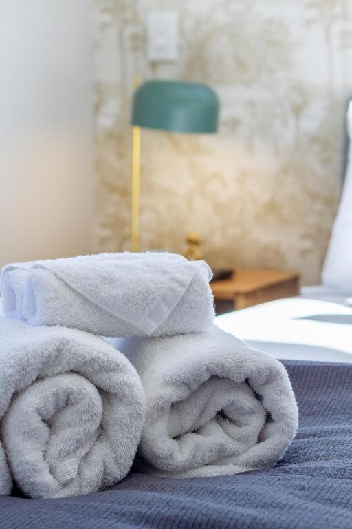 Latimer Square Luxe: 1BR w/ Sofa Bed - Resim 44