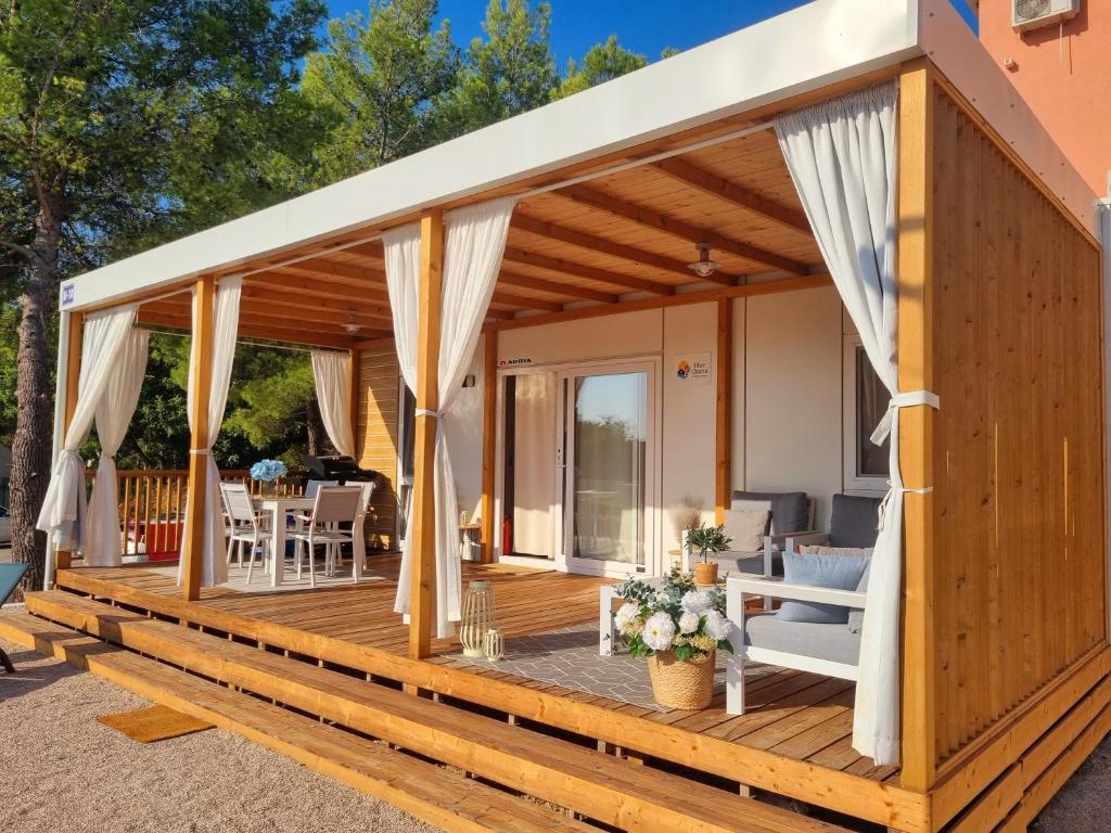 Μπαλκόνι ή βεράντα στο Mobile Home Blue Charm Camping Dalmata Orebić