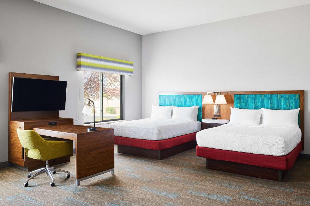Postel nebo postele na pokoji v ubytování Hampton Inn & Suites Ridgecrest