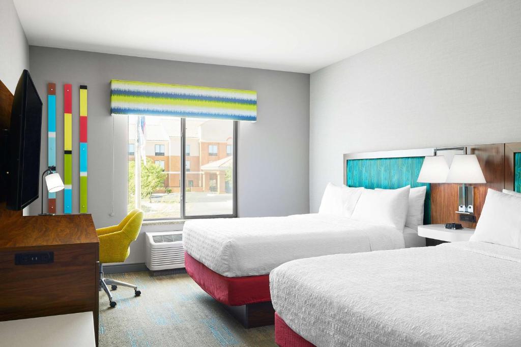 Postel nebo postele na pokoji v ubytování Hampton Inn & Suites Ridgecrest