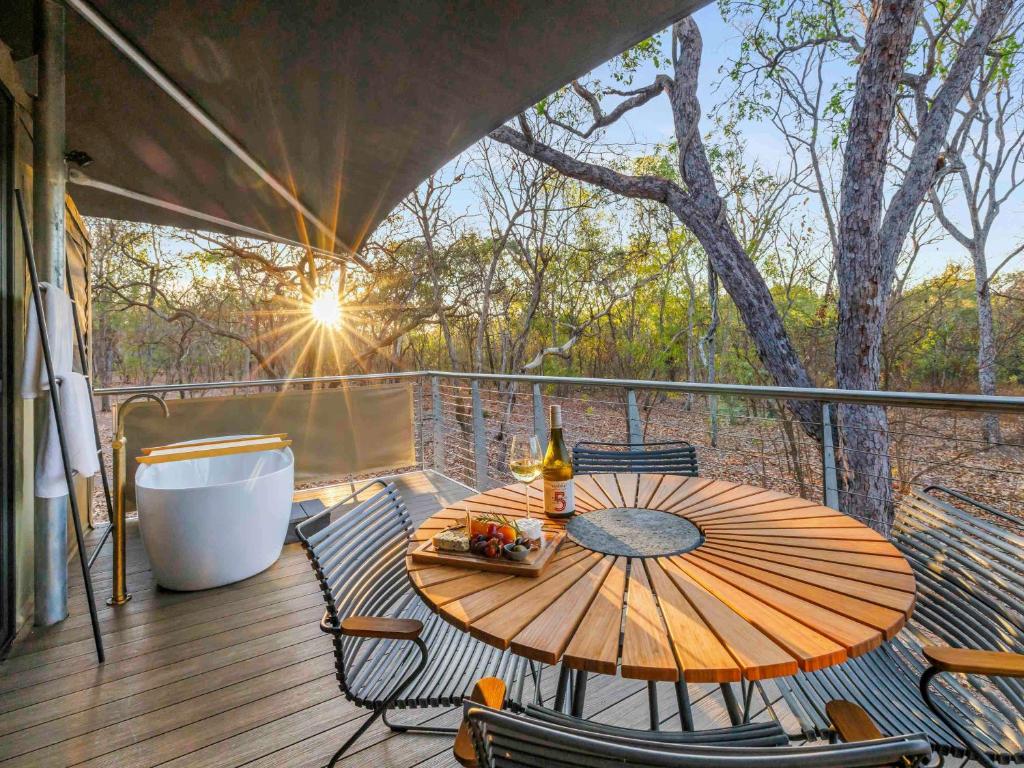 Balkón nebo terasa v ubytování Cooinda Lodge Kakadu