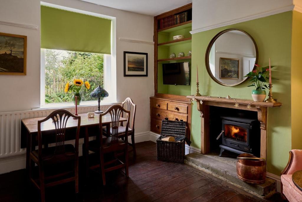Гостиная зона в Holmes Cottage in the heart of Haworth
