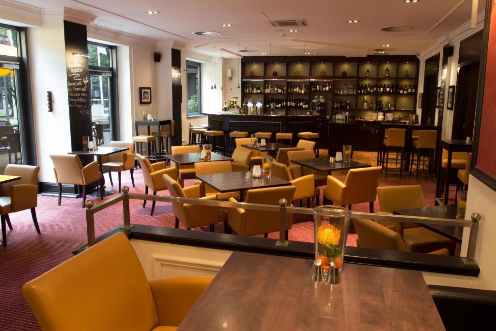 Courtyard by Marriott Düsseldorf Seestern - Resim 9