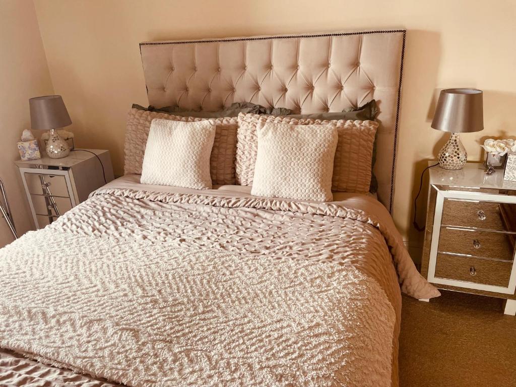 A Room in Central Park Apts