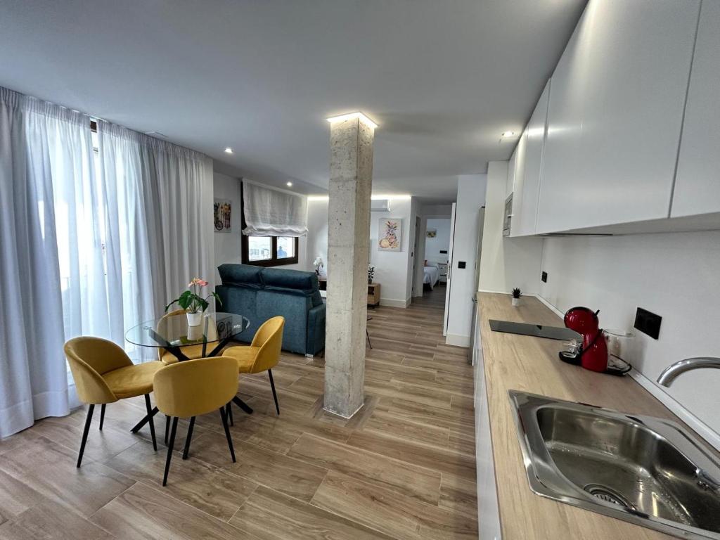 Кухня или мини-кухня в 1º B Apartamento Juan Robledo en centro ciudad
