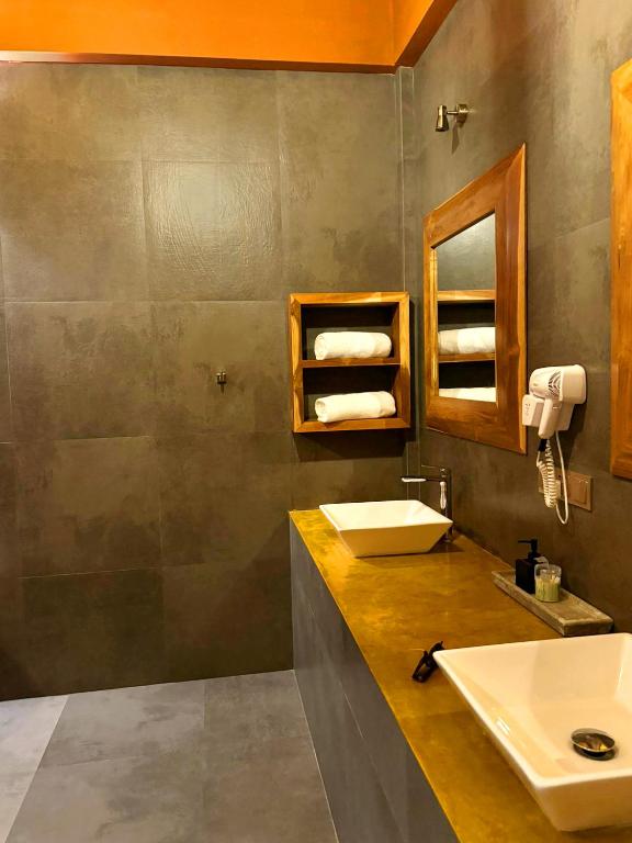 Koupelna v ubytování Art Yala Boutique Resort