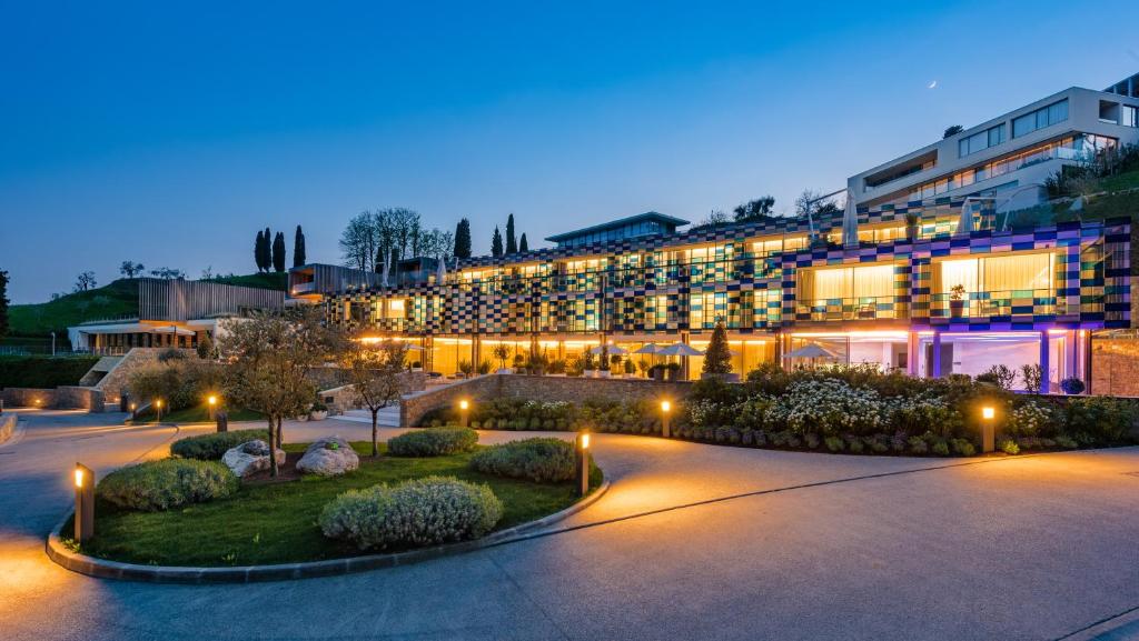 Eden Reserve Hotel & Villas