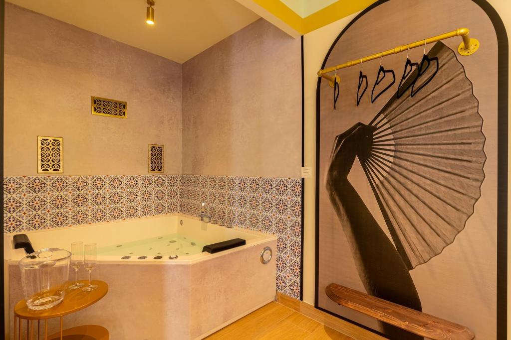 CL2 Sevilla en pareja Jacuzzi y Parking - Jacuzzi privado en Sevilla
