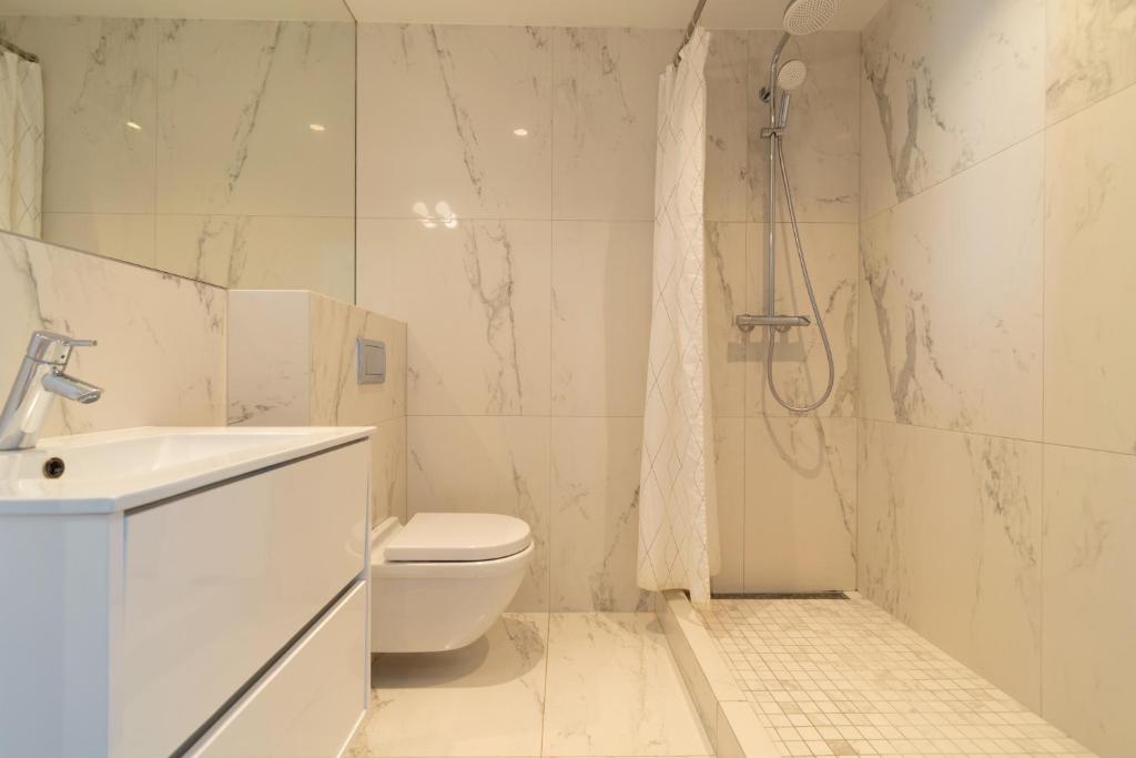 Midtown Reykjavik - Resim 21