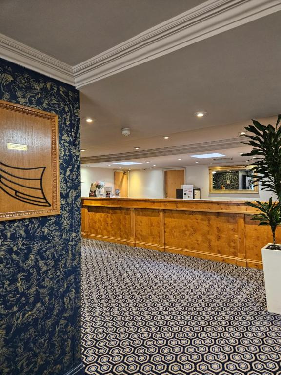 The Queens Hotel & Victoria Cloisters Apartments - Resim 17