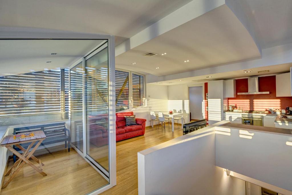 Dapur atau dapur kecil di San Siro Apartment