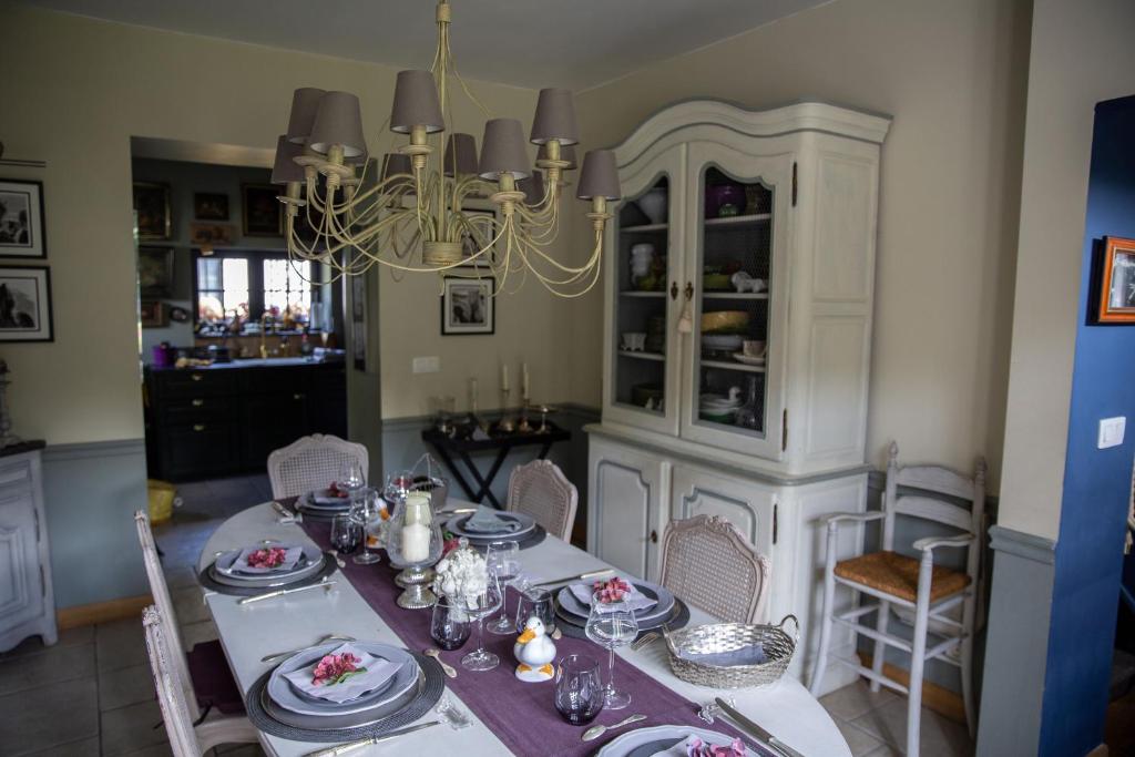 Foto sihtkohas Dinant asuva majutusasutuse Riverside Cottage Dinant galeriist