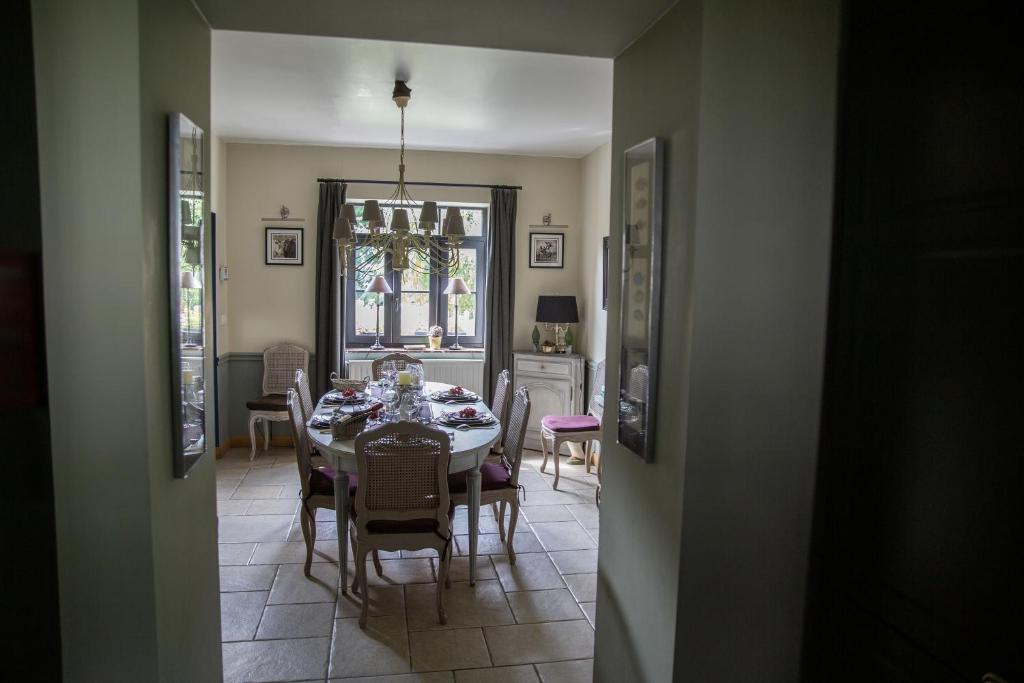 Foto sihtkohas Dinant asuva majutusasutuse Riverside Cottage Dinant galeriist