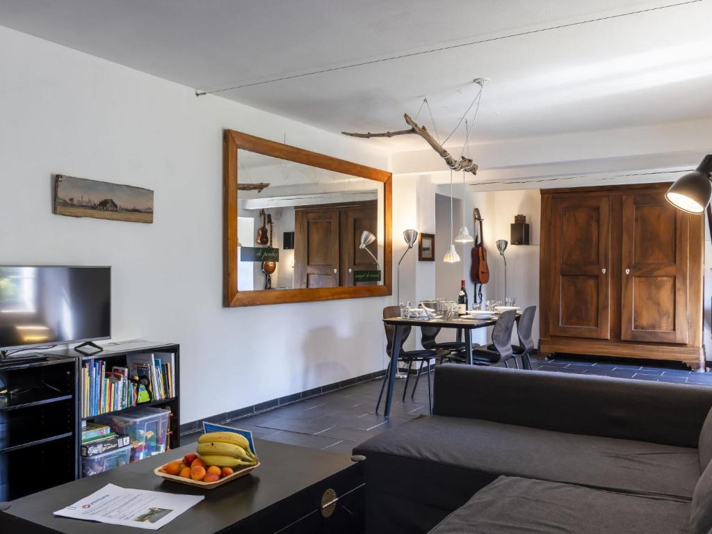 Χώρος καθιστικού στο Apartment Grangettes-1 by Interhome