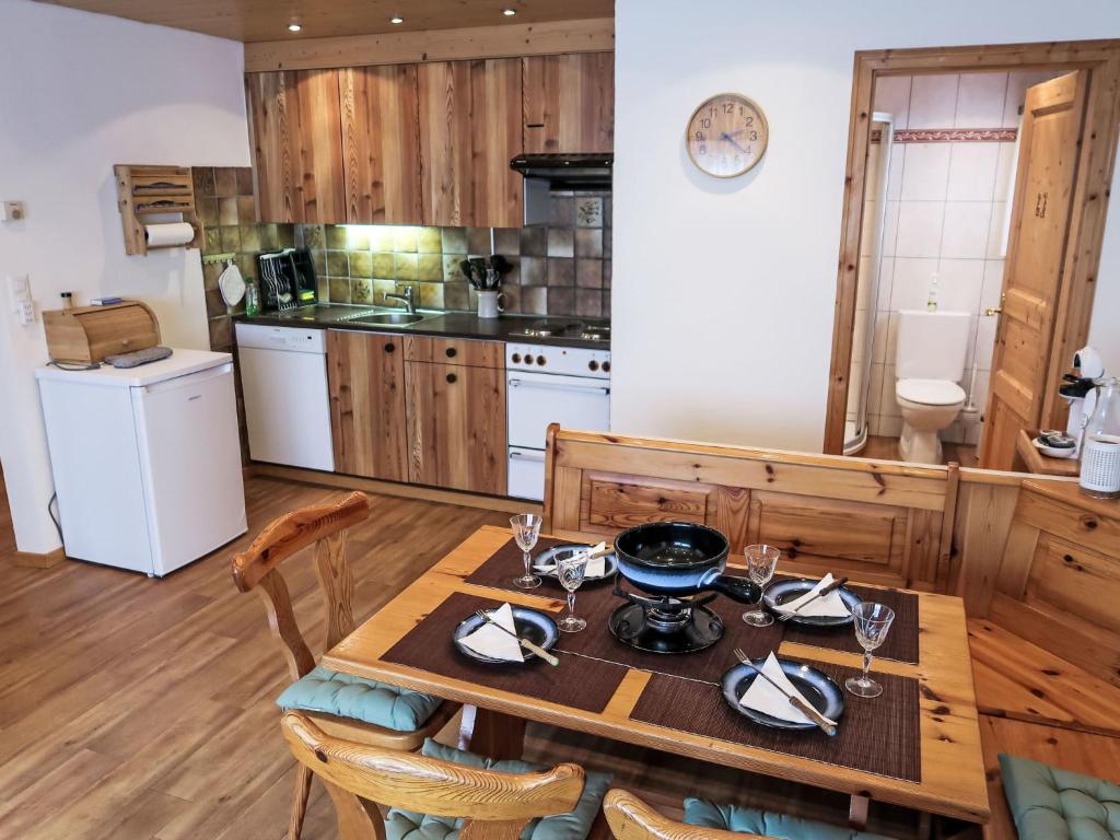 Kuchyň nebo kuchyňský kout v ubytování Apartment Fricktalerhuus Apt 5 by Interhome