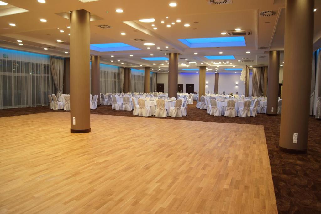Fotografie z fotogalerie ubytování Hotel Milenium v destinaci Lehnice