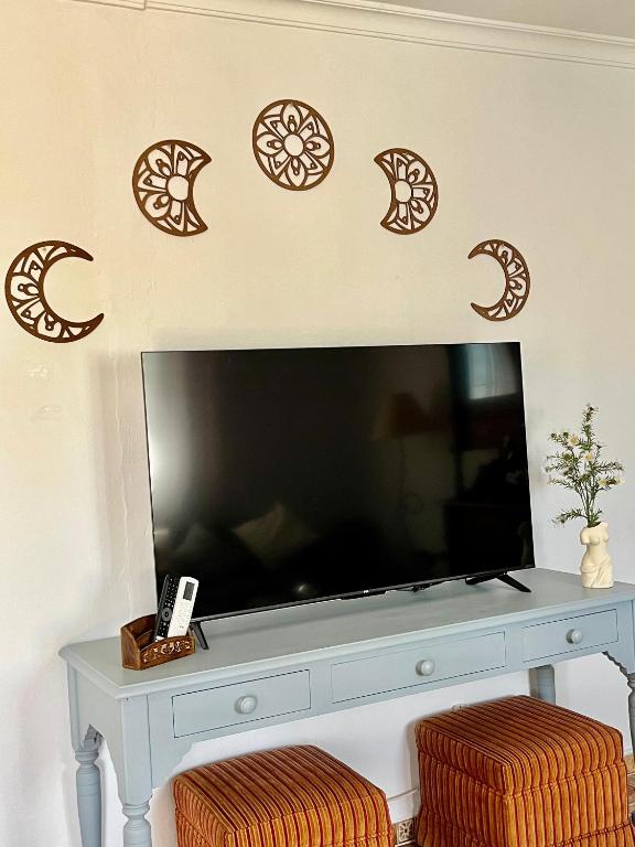 Televízia a/alebo spoločenská miestnosť v ubytovaní El Llano de la Encina