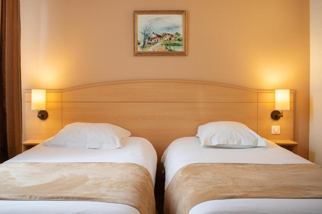 Brit Hotel Châteaudun - Twin Room