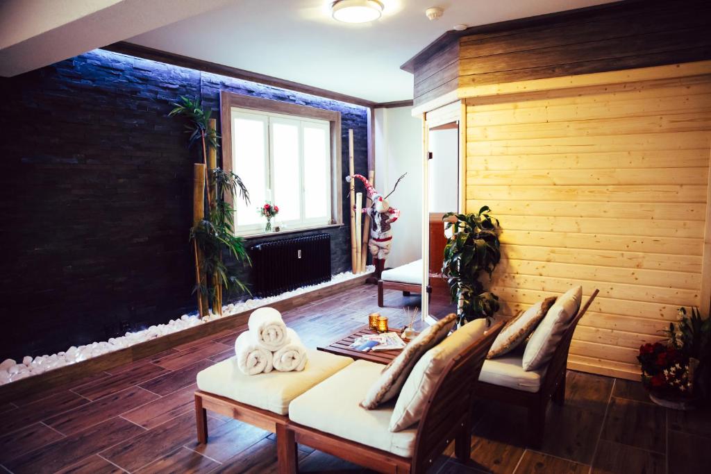 Posezení v ubytování Hotel Bristol Verbier