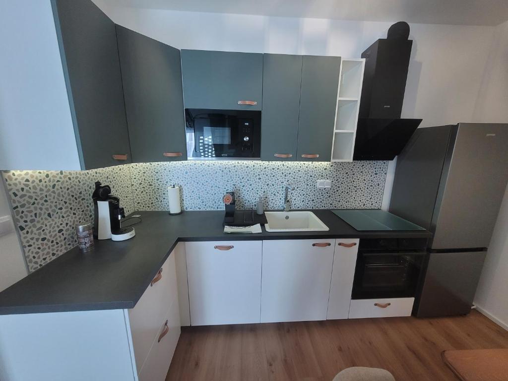 Oli Fiumei Apartman 1087 Budapest, Fiumei út 5 kép - 1