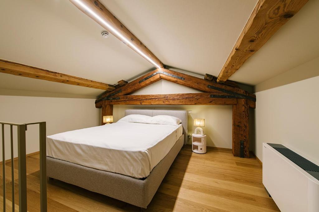 Palazzo Confalonieri da Lisca - 8