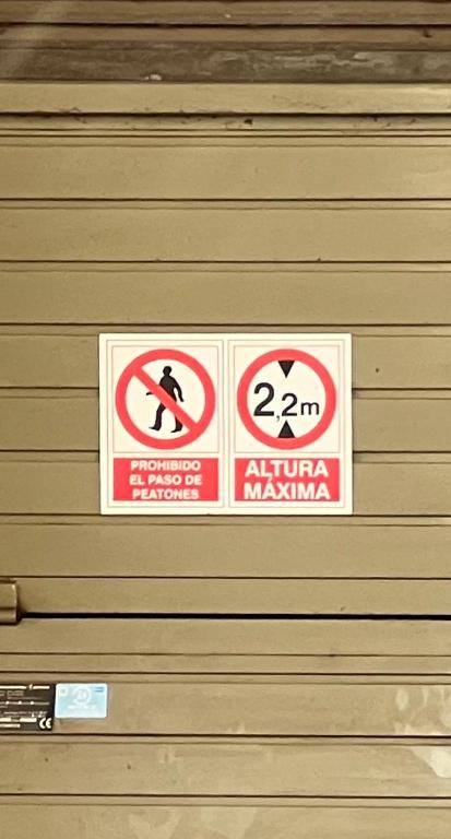 Certifikát, ocenenie alebo iný dokument vystavený v ubytovaní Carrer Sevilla