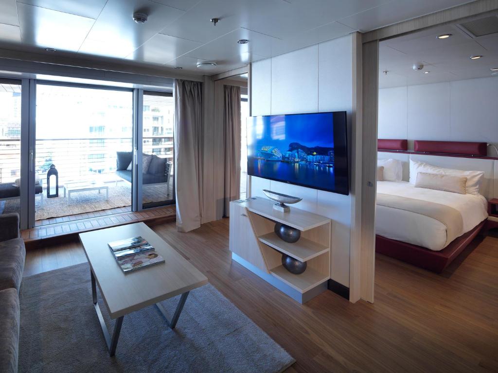 Sunborn Gibraltar - Junior Suite