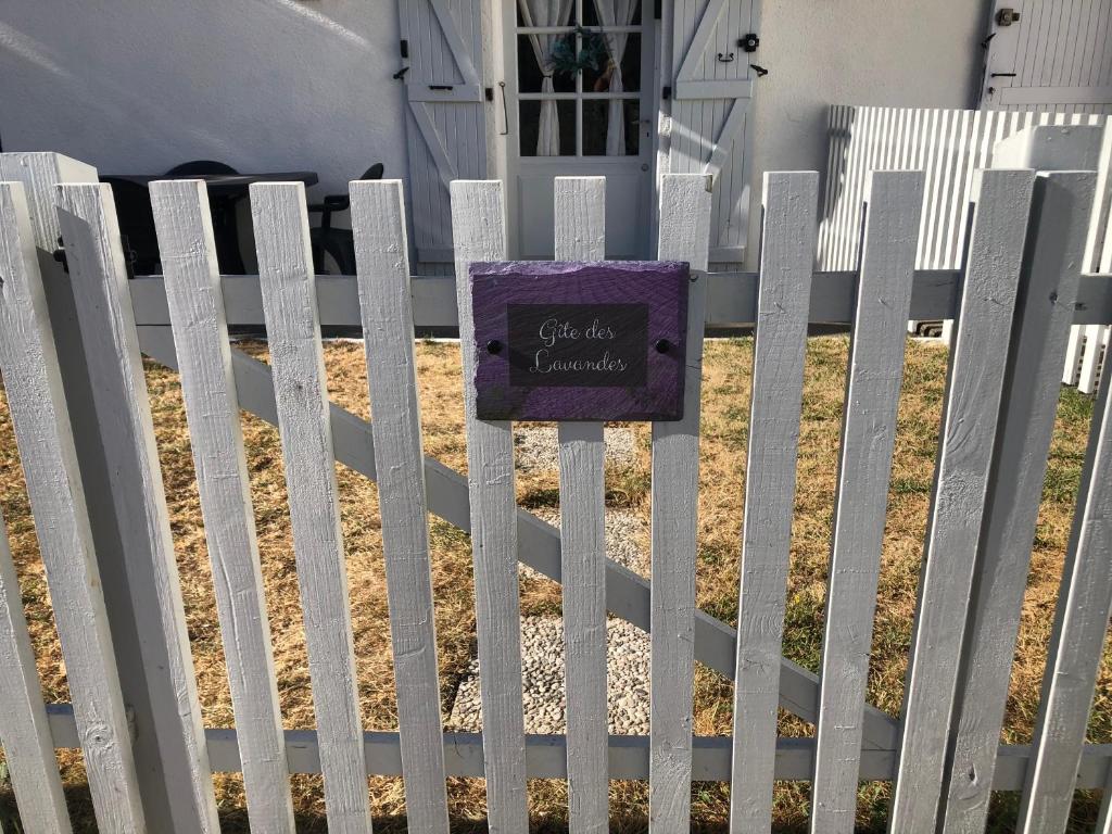 Zdjęcie z galerii obiektu Gîte des Lavandes w mieście Oradour-Fanais