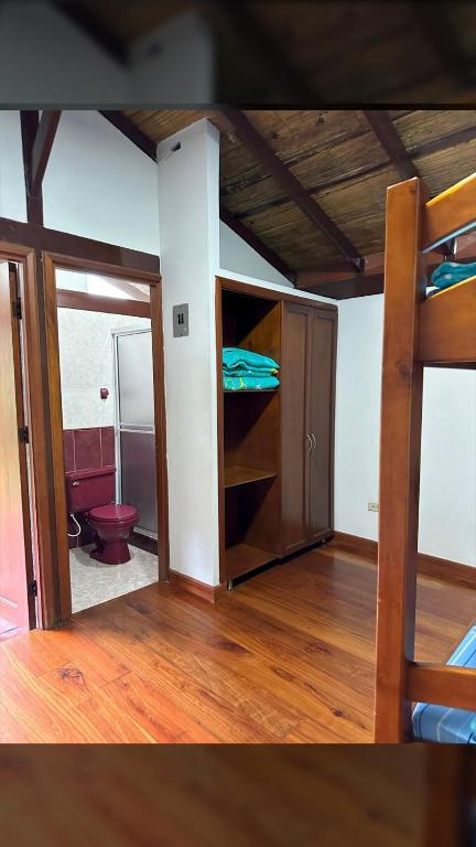 Postel nebo postele na pokoji v ubytování Finca con piscina los Eucaliptos Cali- Pance