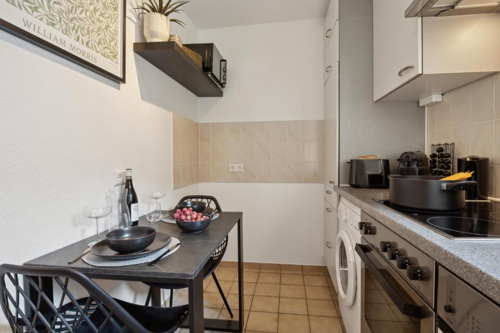 Kuchyň nebo kuchyňský kout v ubytování Beautiful Apartment in Lörrach close to Basel