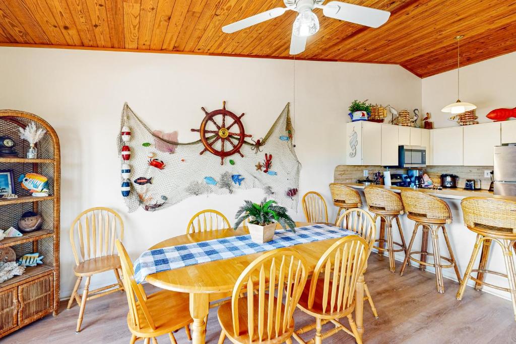 Kuchyň nebo kuchyňský kout v ubytování Bohemian Haven