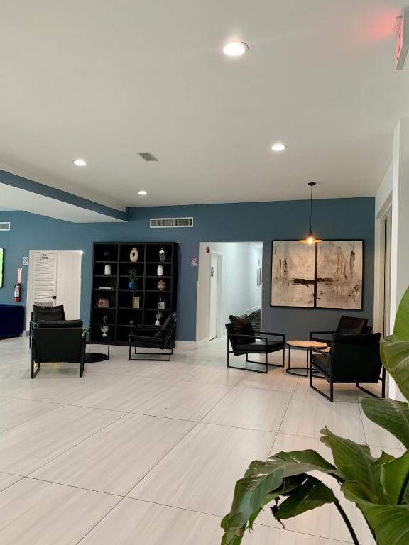 Posezení v ubytování Garden Hotel Miami Airport, Trademark Collection by Wyndham