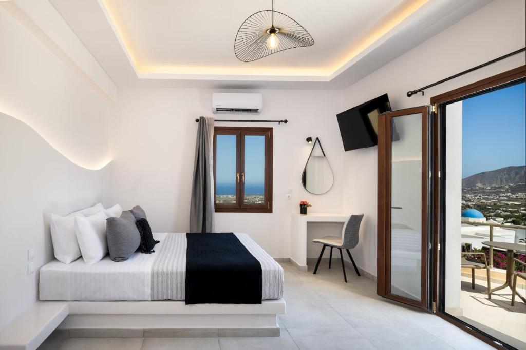 Santorinn Suites Fira - Resim 30