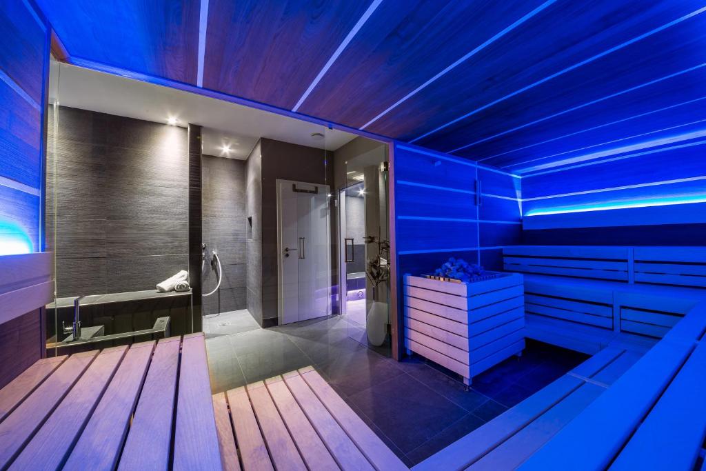Koupelna v ubytování Hotel am Hopfensee