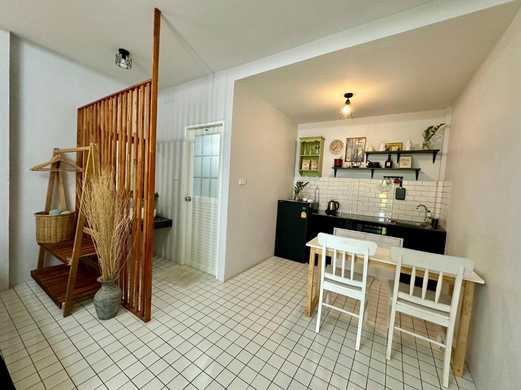 Kuchyň nebo kuchyňský kout v ubytování Bann Kam B&B