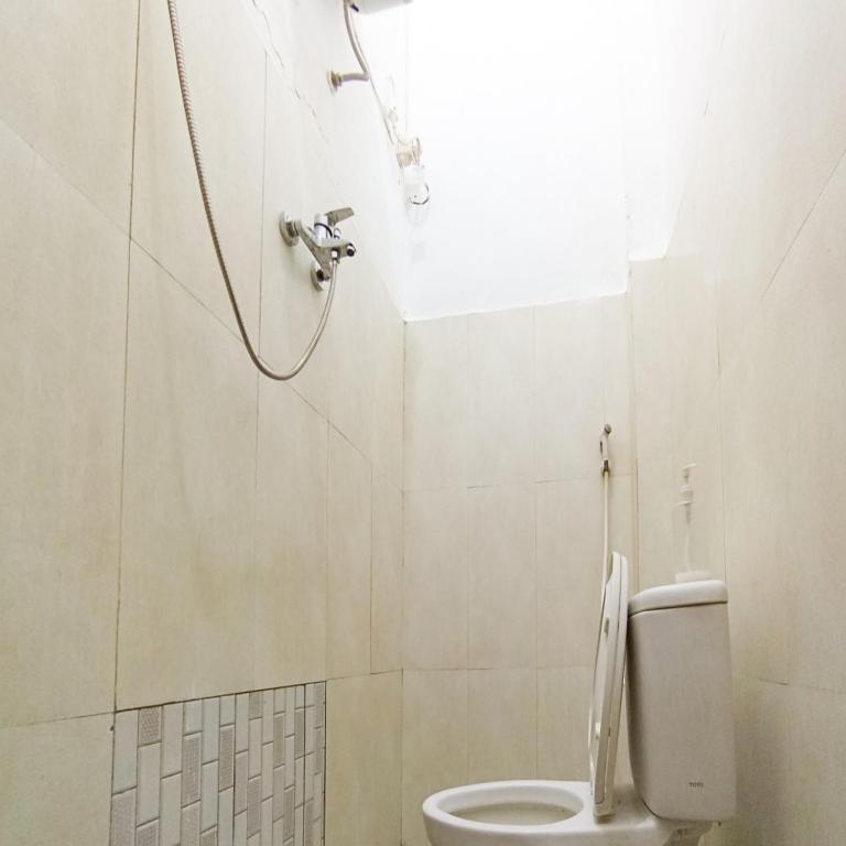 Ariska Room near Alun Alun Jombang RedPartner - Standaard Tweepersoonskamer