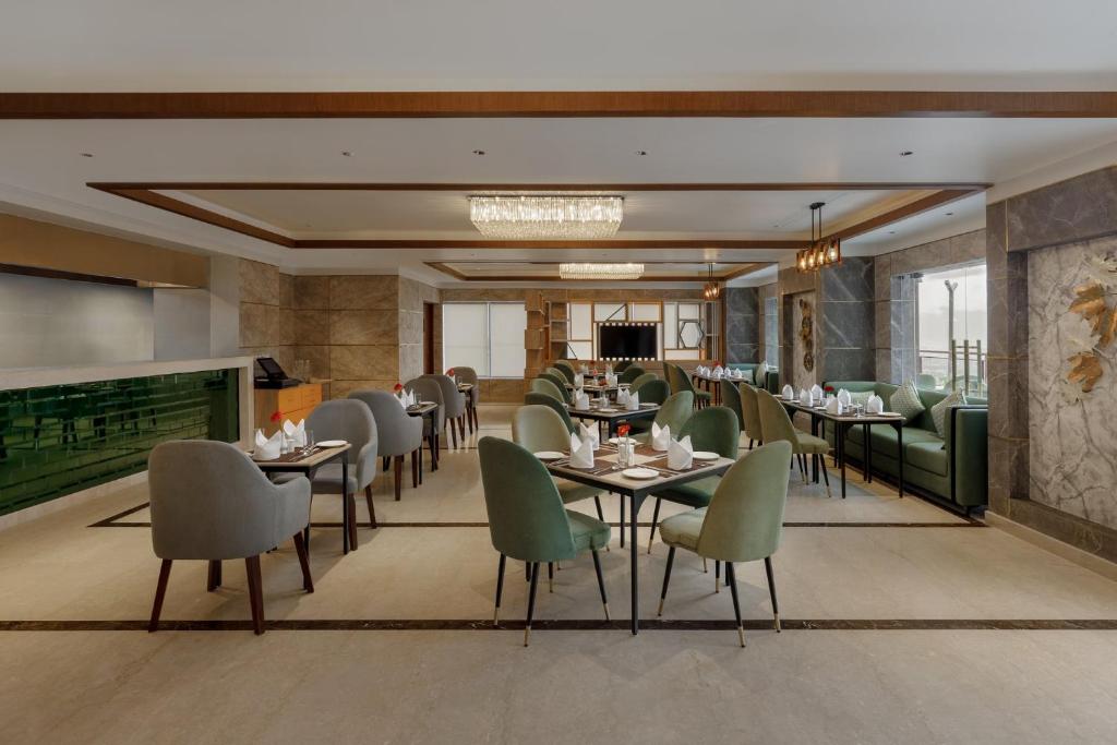 Posezení v ubytování Holiday Inn Resort Kathmandu Budhanilkantha by IHG