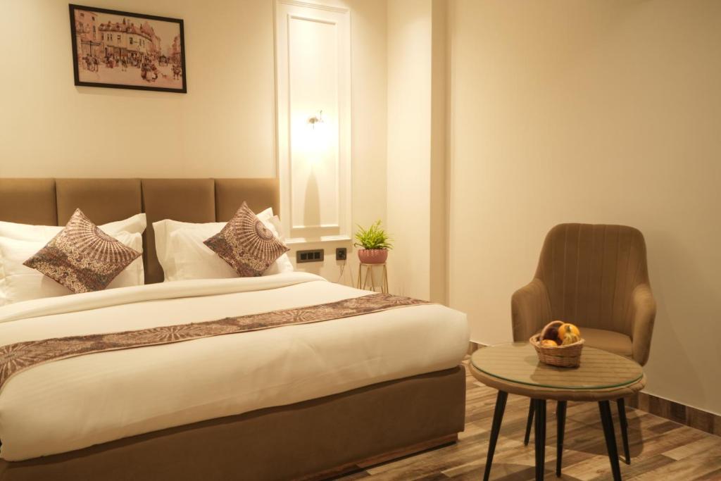 One Earth Elegant Amritsar - Deluxe King Room