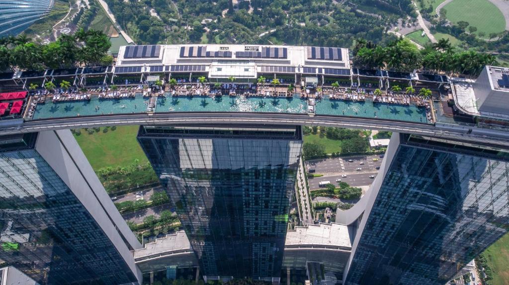 Blick auf Marina Bay Sands aus der Vogelperspektive