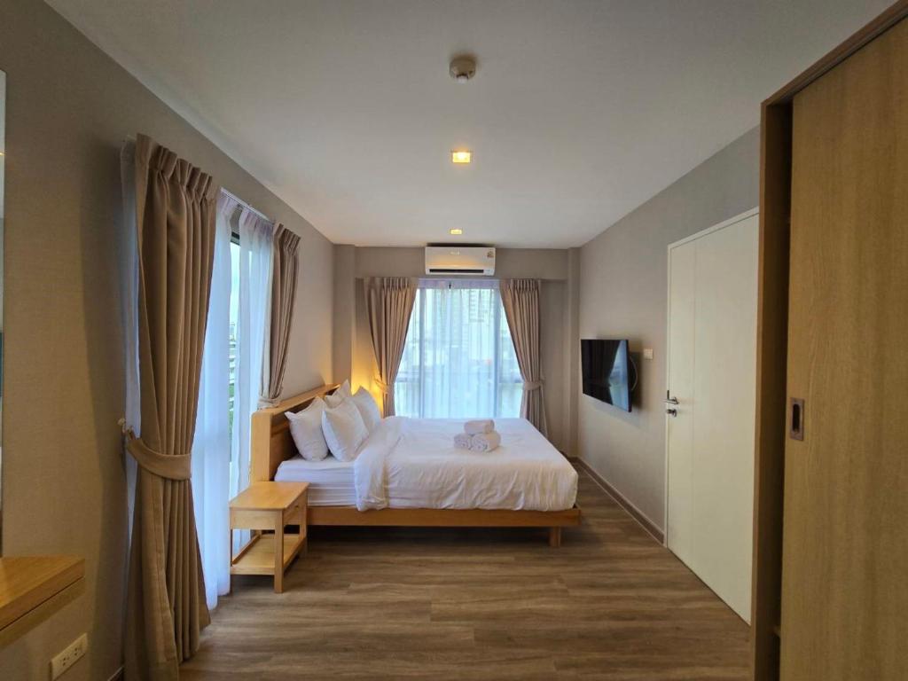 
Minimal Two Bedroom Deluxe
